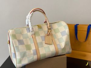 2024 Nieuwe stijl reisbagagepakket Keepall kleur check ontwerp schouder messenger pakketten koppeling handtas lederen ontwerper tas tas tas lousis vouton tassen