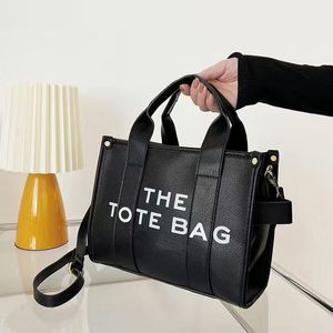 Tote bags Handbags 2024 new style Shoulder Bags canvas bag Designer bag large-capacity bag Fashion bag women Canvas bags Leather bags 2 Size