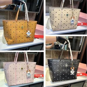 fourre-tout bandoulière sac de créateur de luxe MC sac fourre-tout pour femme pochette shopping double face épaule avec pochette week-end sac à main en cuir véritable