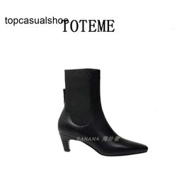 Toteme Black Overseas Chaussures pour femmes authentique carré de cuir pointu à talon moyen élastique Bottes nues Bottes de mode Bottes de mode