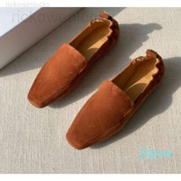 Toteme Designer Shoes Loafers Chaussures Femmes Roldable Le cuir de voyage Perfect Suede Taille 35-40