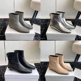 Chaussures de créateur totemne pour femmes en cuir bottes de concepteur de luxe