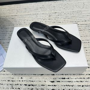 Toteme Sandal Slippers tongs pour femmes Chaussures de plage de vacances Flats talons bas chaussures Chaussures de créateurs de luxe chaussures d'usine avec boîte