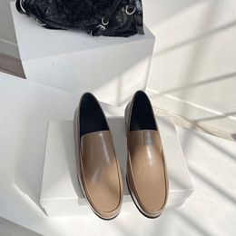 Chaussures tomeme modes de tenue de tension de qualité supérieure créatrice de mode classique en cuir de qualité supérieure Chaussures plates Bureau de marche simple en cuir simple flattie 873