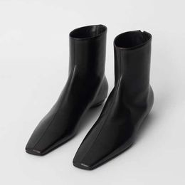 Toteme Square Boots Short Designer Low Heel Headed Channel ~ Original Vintage Back Zipper Cuir Français Talon Épais Court Barrel Bottes Simples pour Femmes