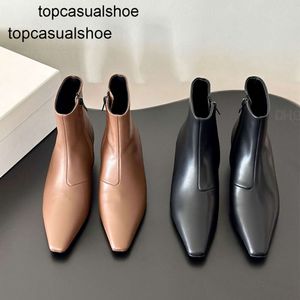 Bottes en cuir Toteme Zipper Boots à talons à talons Bottes de mode Bottes de luxe pour femmes chaussures d'usine