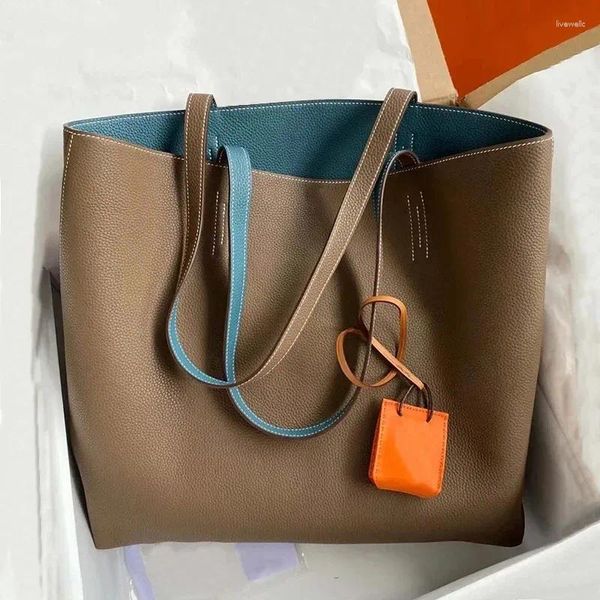 Totes 2024 Bolso de compras de cuero de vaca de doble cara Bolsos de cuero genuino para mujer Bolsos grandes Bolsos retro Hombro de oficina para mujer