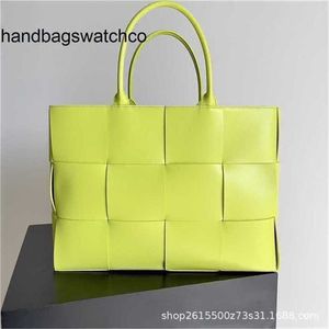 TOTES ARCO Handbag B Famille Bottsvenets 7A Handmade Large Cowhide WovencUU2X2KMY57