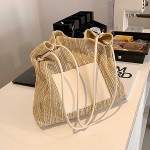 Boeken Boheemian Straw Beach Bag Handgemaakte geweven grote capaciteit Handtas voor vrouwen Zomer reizen Gebreide schouder Casual winkelen TOTE 230210