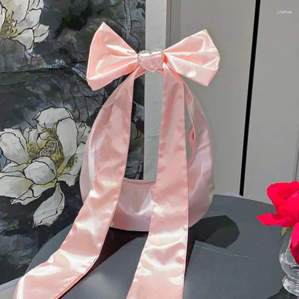 Les bacs Bow Half Moon Pink Sacs pour femmes sacs à main de créateur de luxe et sacs à main dans les strass de mode à cœur décorer