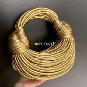 Bottes de soirée sacs à main pour femmes 2024 en or de concepteur de luxe en or marque de corde à nouilles à main