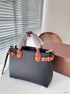 Totes Sac en cuir authentique grande capacité sac fourre-tout en cuir sac pour femmes haut de gamme en se sentant nouveau simple et luxueux sac à godet portable h240523