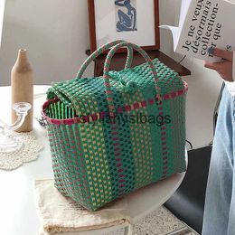 Totes Chapeaux Chapeaux Seau Panier Femme et Sac Saule Femme Rayures et Sacs et Sac de Plage d'été Fait Grand Sac à Main Grand Seau Portefeuillestylishyslbags