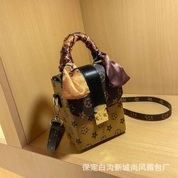 Totes Lujia Laohua Net Red Mobile Phone Damesschouder Simple Messenger Bag