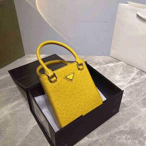 Totes bolso de lujo para mujer Diseñador Tote Bag Candy Colors Mini Bolsos Patrón de avestruz Hombro Crossbody Bolsos Ladies Wallet 220524