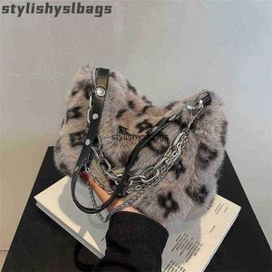 Totes Nieuwe Winter Warme Pluche Schoudertas Vrouwelijke Luxe Designer Pluizige Faux Fur Crossbody Tassen voor Vrouwen Ketting Handtassen en portemonnees 010423H