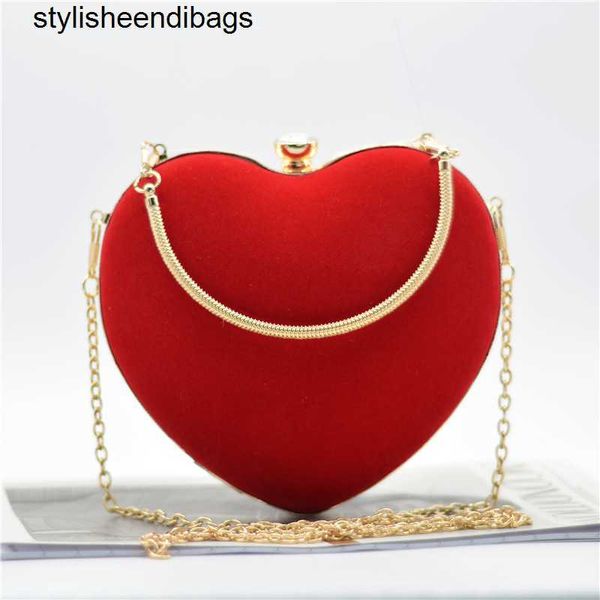 Totes Red Heart Design Femmes Embrayage Petits diamants Sacs de soirée en velours doré Sac à main de mariage sacs à main pour féminin élégante