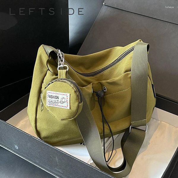 Totes Couleur solide Design en tissu de conception en tissu en tissu pour femmes 2024 Femelle coréenne Big Big Crossbody Bags et sac à main