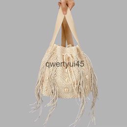 Totes Summer Soulder Sacs pour femmes Designer de luxe 2023 Nouveau matériau de paille ln Ruban Décoration Seau Sape Casual Bandoulière Bagqwertyui45