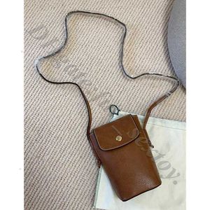 Bakken wallte ontwerper handtas vrouwen hoogwaardige telefoonontwerpers voor 2024 mobiele toiletiekassen massieve kleur schouder tasche modieuze crossbody kleine luxe