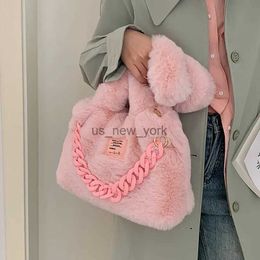 Totes Hiver Trend Chain Tote Sacs pour femmes Designer Fashion Small Soft Fur Fur Kawaii Sac à main Sacshopper Sac 240407