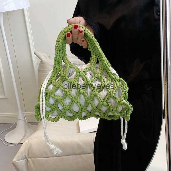 TOTES MINI MINI TOP HANDE SAG 2023 Coton Fashion Knitting Tote Tote Hollow Out Personalité bracelet Crochet Summer Bagsblieberryeyes