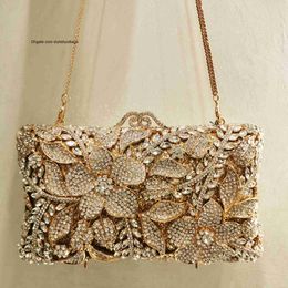 Totes XIYUAN Nova Chegada Mulher Prata Ouro Diamante Saco de Noite Flor Cristal Festa de Aniversário Bolsa Casamento Nupcial Gala Bolsa Floral