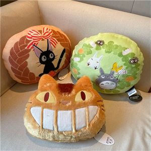 Totoros mon voisin Kiki chat Bus housse de coussin en velours brodé oreillers décoratifs jeter taie d'oreiller Anime maison canapé cadeau 231220