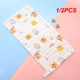 Handdoek 1/2 STKS Bad Kleine Katoenen Handdoeken Zachte Hoge dichtheid Voeden Kinderen Zakdoek Zes-laags Gaas Neonatale