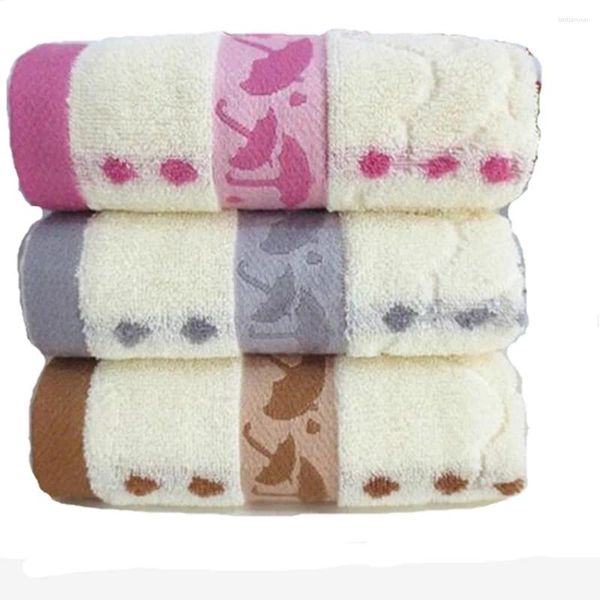 Serviette 3pcs / lot Coton Universal Luxury Torondes douces 34x75 cm 3 couleurs Umbrel Print Face Bath