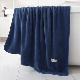 Serviette 70x140 cm de baignoire en toison corallien épaisse natation des serviettes de plage douce pour la maison de salle de bain peignoir pour hommes textile