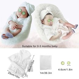 Handdoeken Gewaden 4 STKS Badjassen Handdoeksets geboren baby Pography Rekwisieten Komkommerschijfjes accessoire Outfit Gewaad Poseren Kostuum voor babyjongensmeisjes 231024