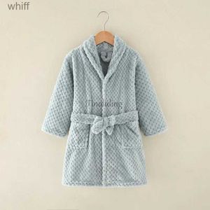 Handdoeken Gewaden Winter Herfst Meisjeskleding Flanel Kimono Kinderen Nachtkleding Kleding voor Meisjes Jongens Badjassen Kinderen Pyjama Gewaden BadhanddoekenL231123