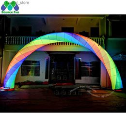 Tentes de jouets Arc-en-ciel gonflable pour événement de mariage en plein air avec lumières LED Grande arche d'entrée gonflable colorée avec ventilateur L240313