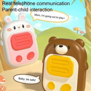 Jouet walkie talkies 2pcs enfants talkies walkies à longue portée sans fil muet rechargeable parent-enfant toys for childrens intérieurs jeux d'extérieur Q240527