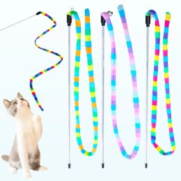 Toys Cat Toys Rainbow Stripes Funny Cat Stick With Bell Interactive Play Supplies Cat Toys Interactive Cat Toy Worm sur une chaîne