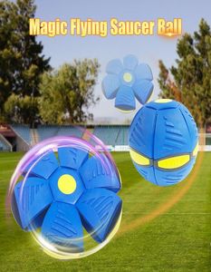 Toys Flat Throw Disc Ball Flying Ufo Magic Balls avec LED Light for Children's Toy Balls Boy Girl Outdoor Sports Gift3012515