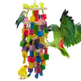Juguetes Juguetes para loros medianos y grandes, cuerda de algodón colorida, mordedura de madera colorida, juguetes para escalar, juguete para pájaros