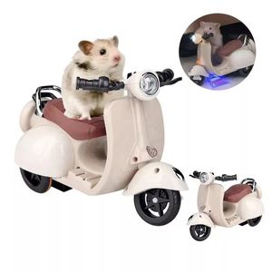 Speelgoed NIEUW Creatief Hamster 360 graden Stunt Rotatie Motorfiets Verlichting Elektrisch Huisdier Speelgoed Hamster Accessoires Mount Dierbenodigdheden
