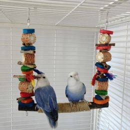 Speelgoed Papegaaischommel Natuurlijk hout Vogelspeelgoed Houten standaard Zitstok met kleurrijk kauwspeeltje Metalen haken voor kooi voor kleine vogels