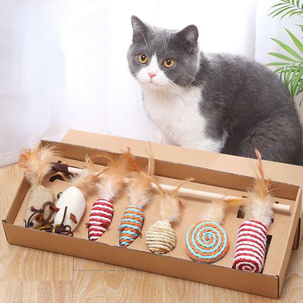 Toys Week Caja de regalo Juguete para gatos Campana de plumas Juego de ratón Palo de madera Juego de 7 piezas