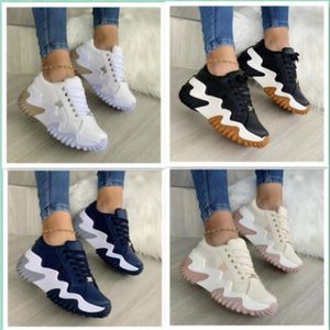 Track Brand Casual Designer Women Chaussures Triple White Black Sneakers Trainer en cuir plate-forme en cuir