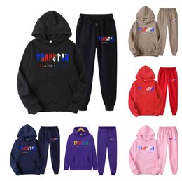 Survêtement Trapstar Marque Imprimé Sportswear Hommes T-shirts 16 Couleurs Chaud Deux Pièces Ensemble Lâche Sweat À Capuche Pantalon Jogging 220615 4412ess