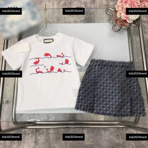 Trainingspakken voor kinderen merkkleding meisje Jurksets Babypakken 2 stuks T-shirt met ronde hals en rok met letterprint nieuwe aankomst