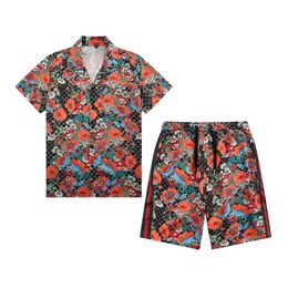 Survêtements Hommes T-shirts Ensemble Chemise Hawaïenne À Manches Courtes Et Shorts Été Casual Floral Beach Deux Pièces Costume Mode Hommes Ensembles S à M-XXXL