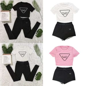 Tracksuits Women Designer Twee-delige letter Afdrukken Bare Navel Sexy Short Sleeve T-Shirt Shorts Casual Sports Round Neck Outfits Solid Jogging Suits