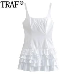 Traf plissée volant blanche robe femme sans manches glissade mini backless corses combinaisons courtes pour les femmes fête d'été 240415
