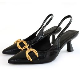 Traf Stud Heel Shoes Robe Black Sling Pump Pumps d'été pour animaux d'été pour femmes Toe pointu à talons hauts minces Sandales de mariage 2 53 S