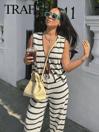 Traf Women Fashion Summer 2 pièces Set Black and White Striped Vneck Laceup Tops Notted High Wide Jam Leg Pants Femme Suite 240419
