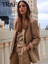 Traf Womens Élégant Khaki 3 pièces Définit des blazers en vrac solides